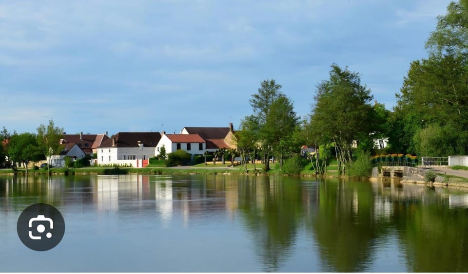 Nearby landmark, Natural landscape, River view