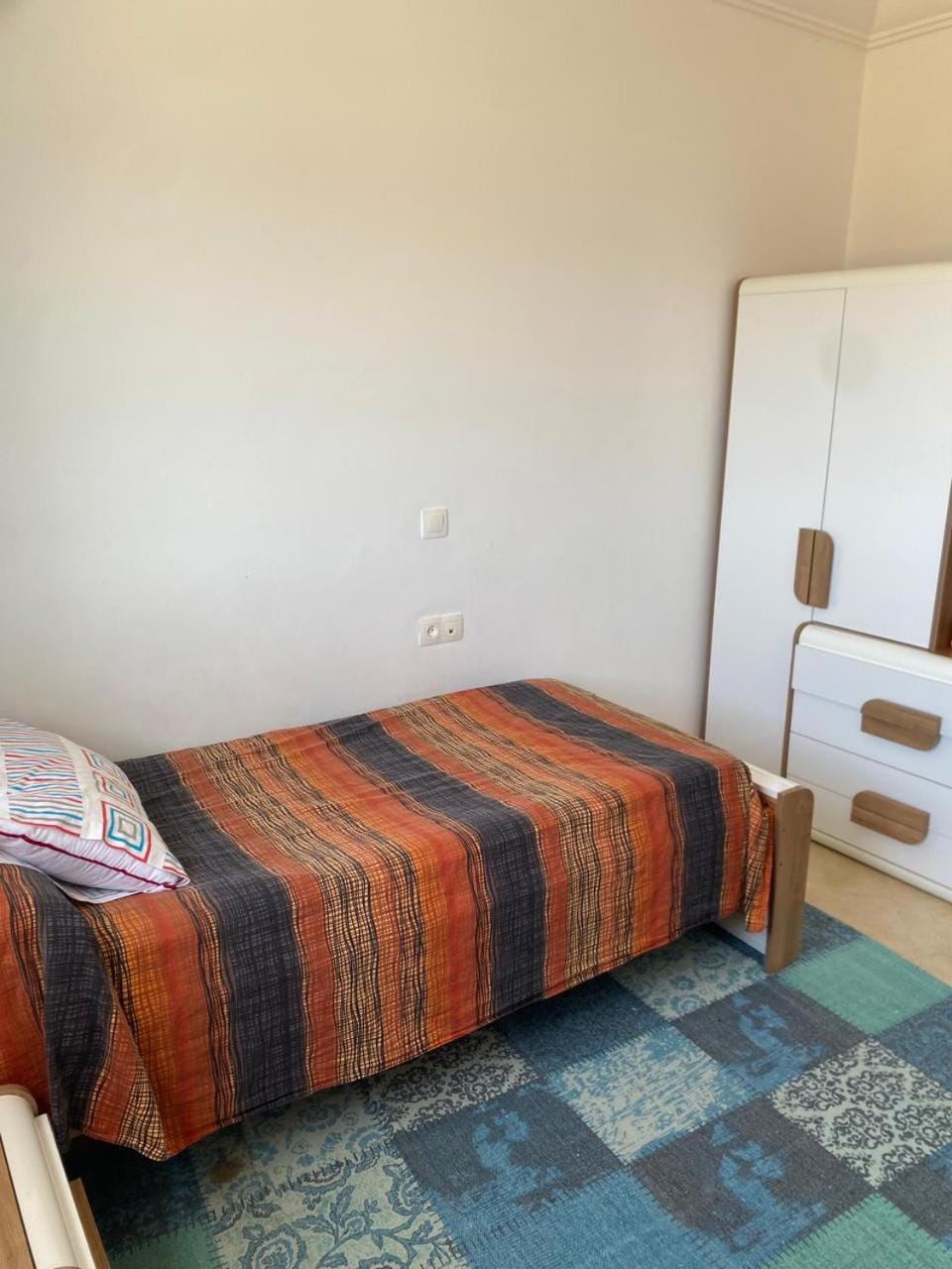 Bed, wardrobe