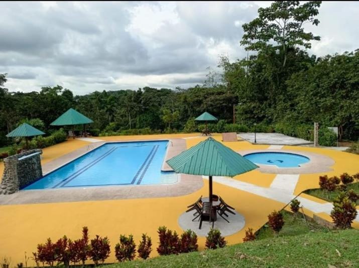 Glamping Bambú Campground/ 
RV Resort in Pichincha