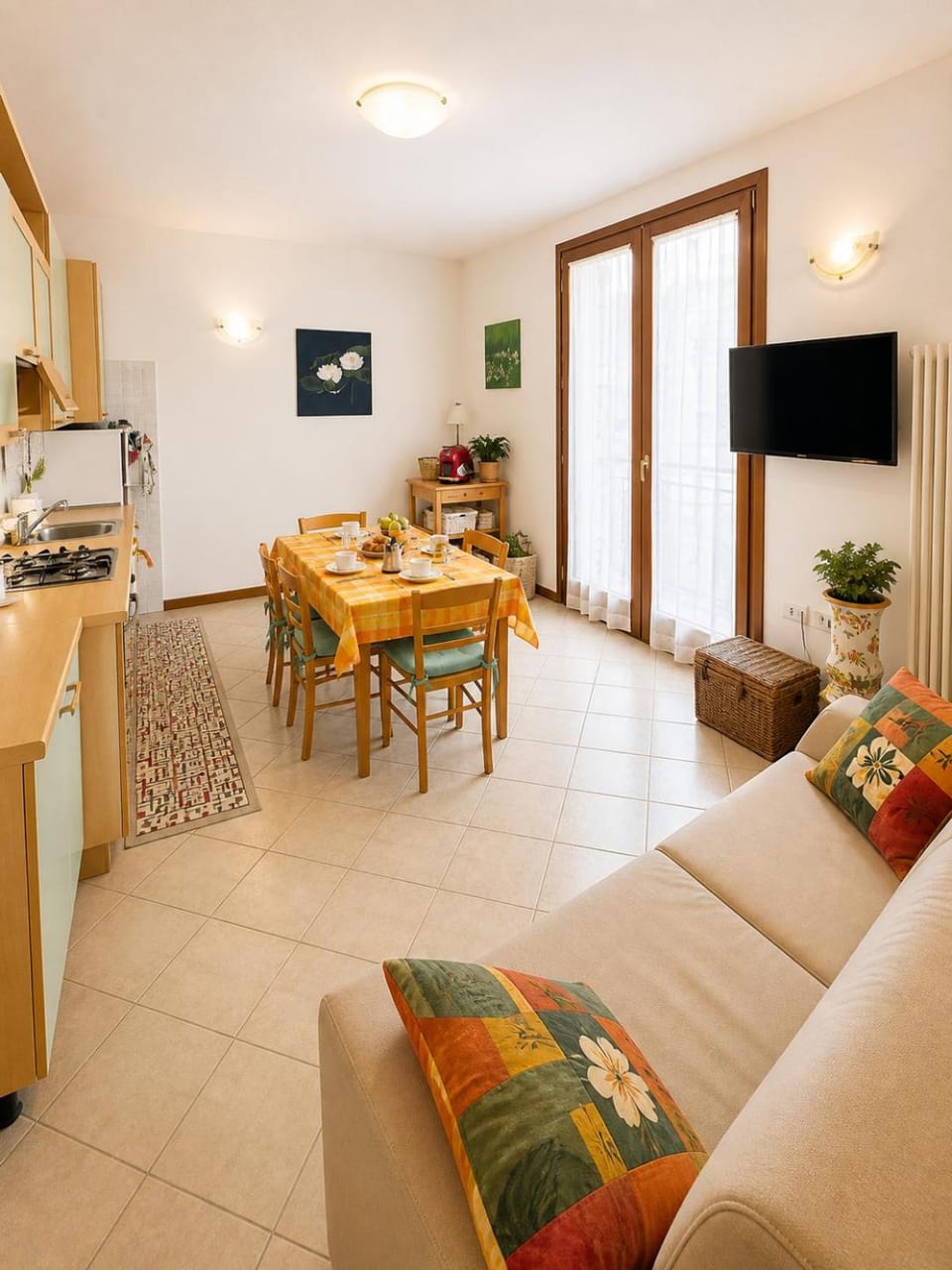 Kitchen or kitchenette