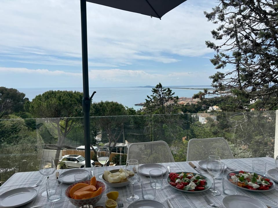 Natural landscape, View (from property/room), Balcony/Terrace, Sea view