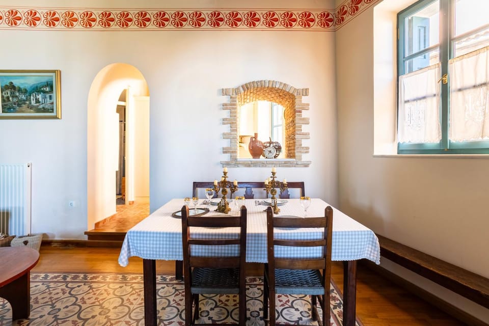 Living room, Dining area, Sea view