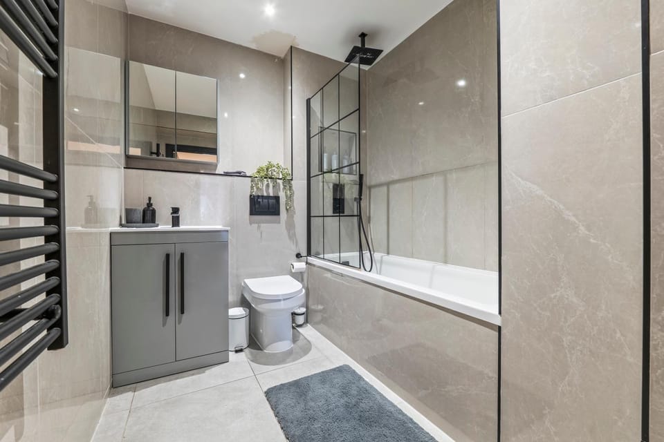 Shower, Bathroom, Bath, towels