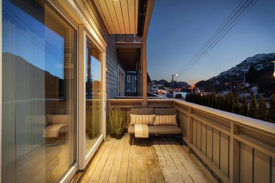 Bright and Modern 2-bed Apartment with parking, BBQ and more Apartment in Bergen