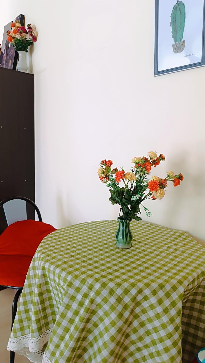 Living room, Photo of the whole room