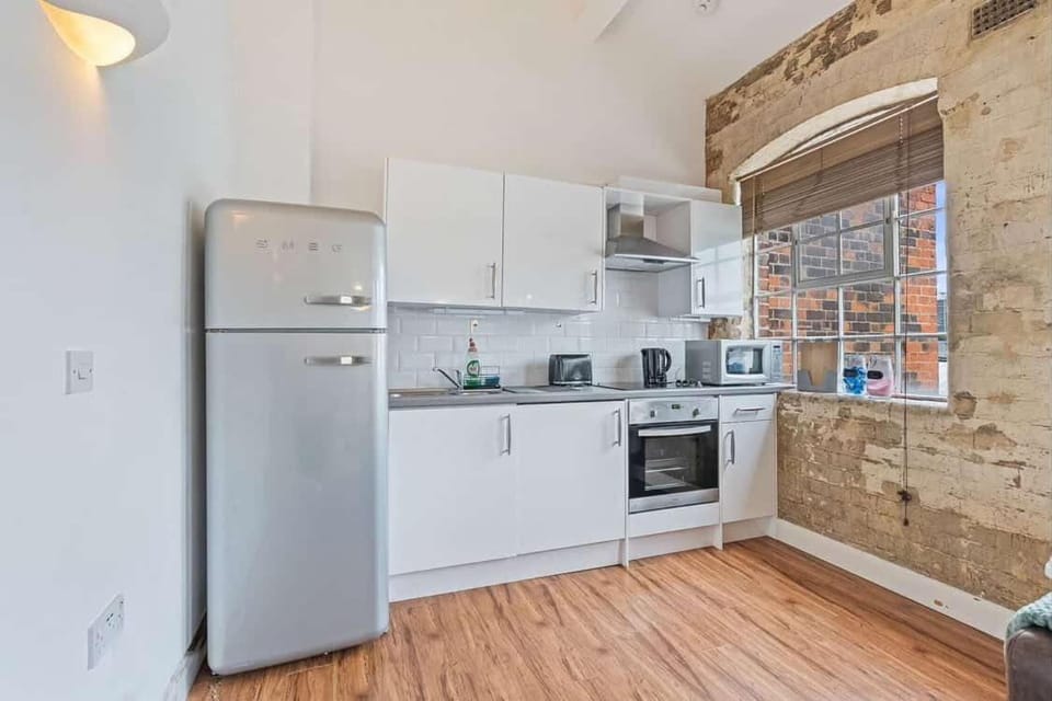 Stylish New York Loft - City Centre Stay Apartment in Birmingham