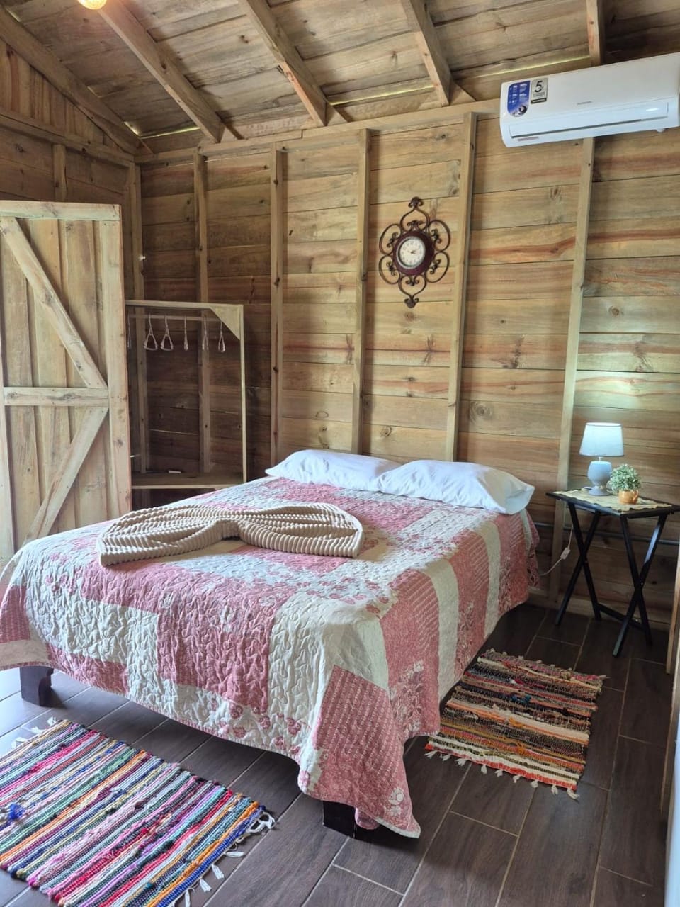 Bed, Bedroom, wardrobe, air conditioner