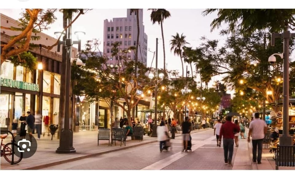 Bright Coastal Apartment Next to Santa Monica Pier Apartment in Santa Monica
