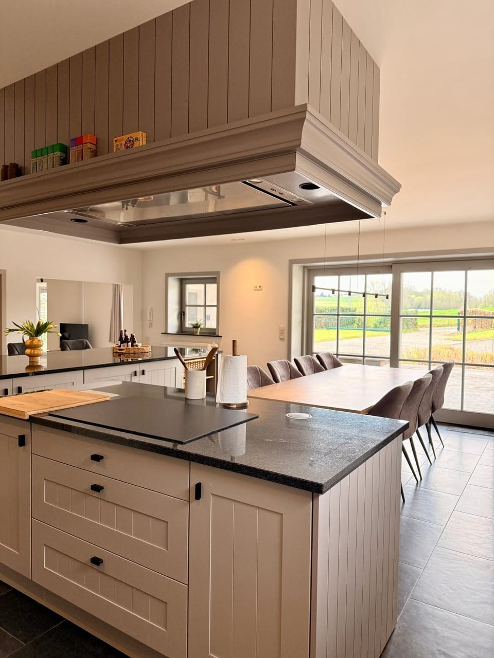 Kitchen or kitchenette, kitchen
