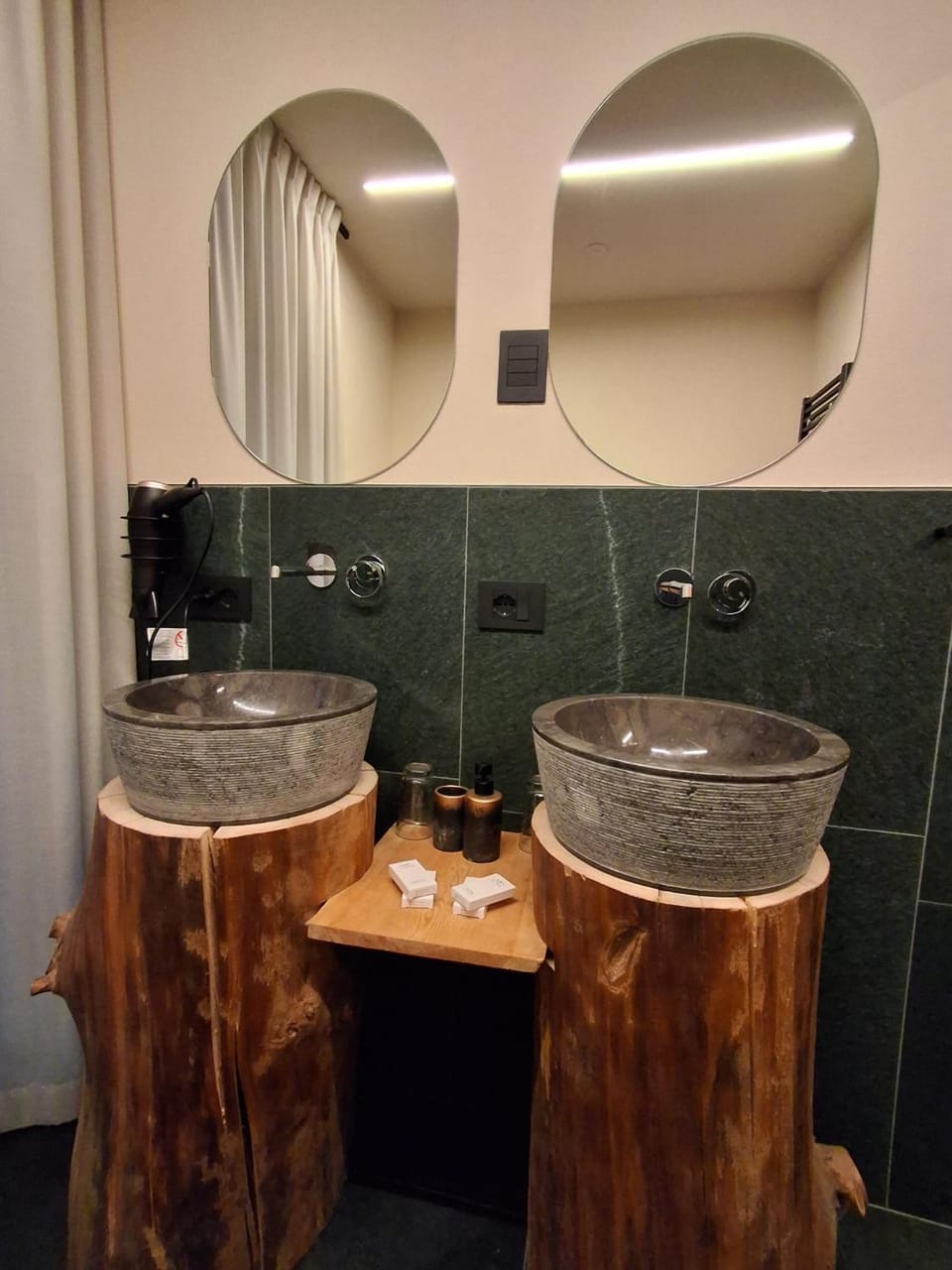 Green Hospitality Bed and Breakfast in Canton of Grisons