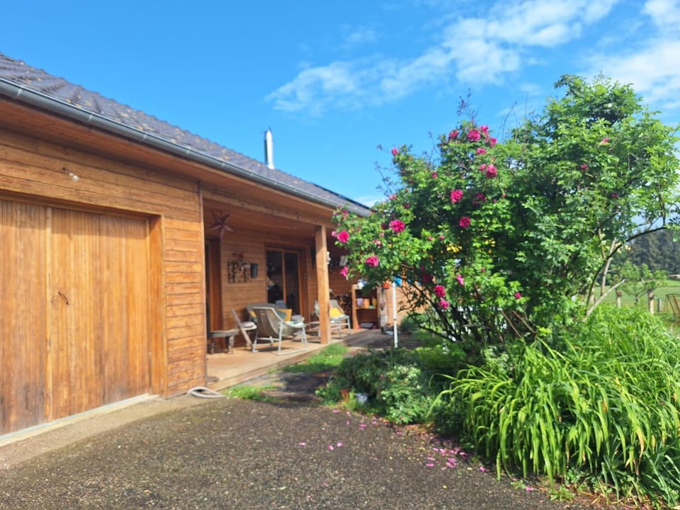 le grand chalet Chalet in Nouvelle-Aquitaine