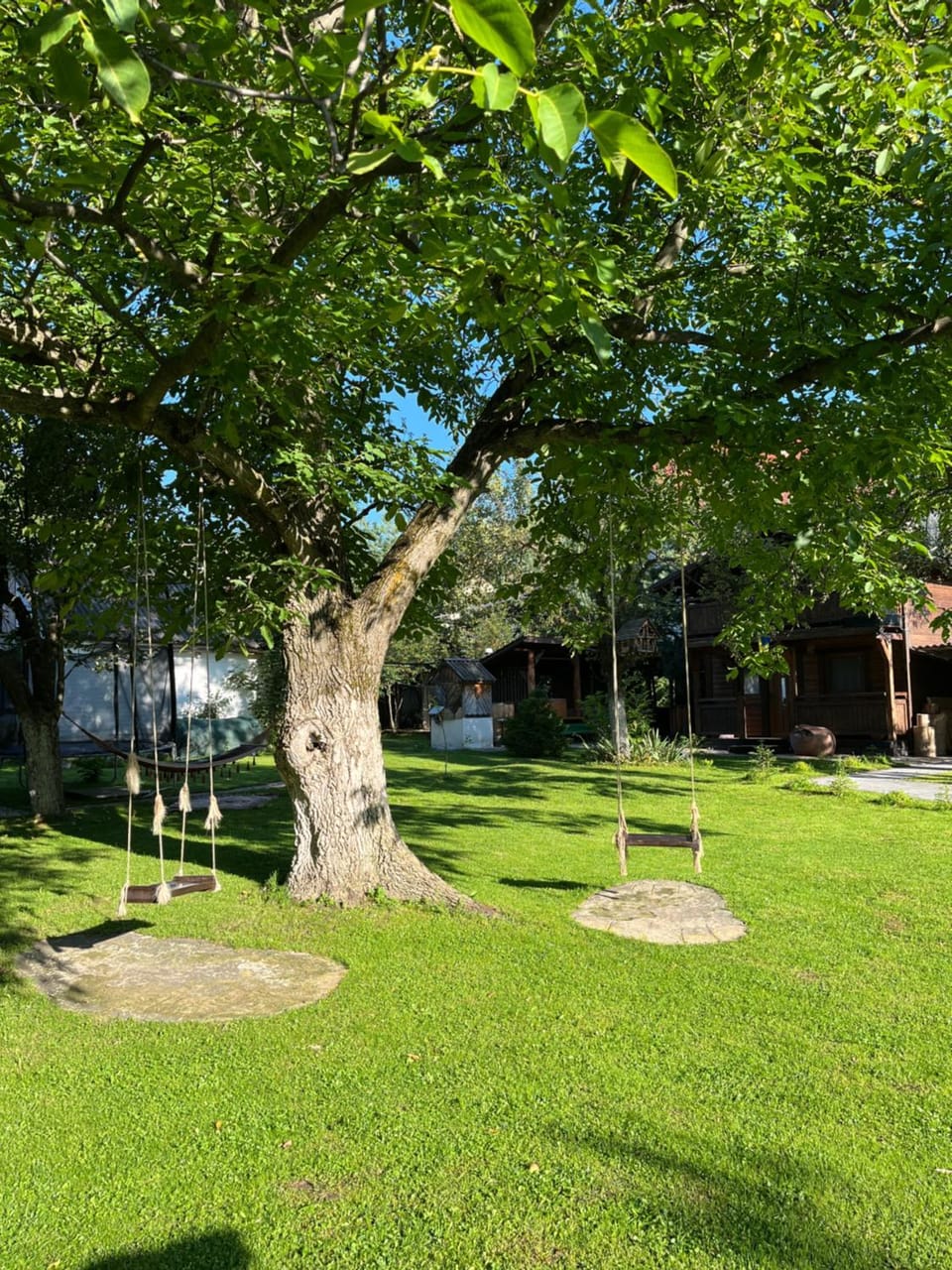 Guest House Plai Bed and Breakfast in Ukraine