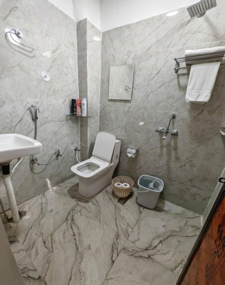 Soil & splash Luxury nature stay with pvt pool House in Uttar Pradesh