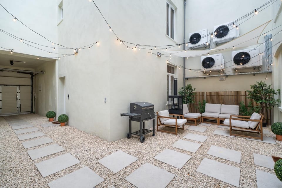 Patio, Balcony/Terrace