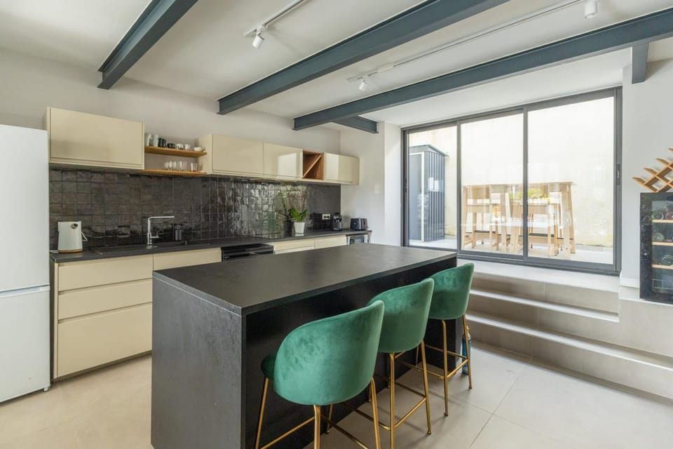 Villa moderne avec piscine - Proche Marseille House in Marseille