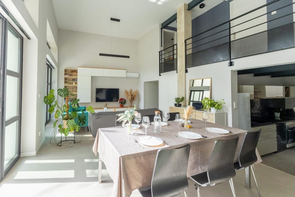 Villa moderne avec piscine - Proche Marseille House in Marseille