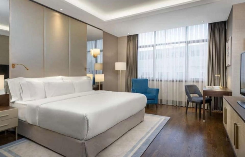 Bed, Living room, Bedroom