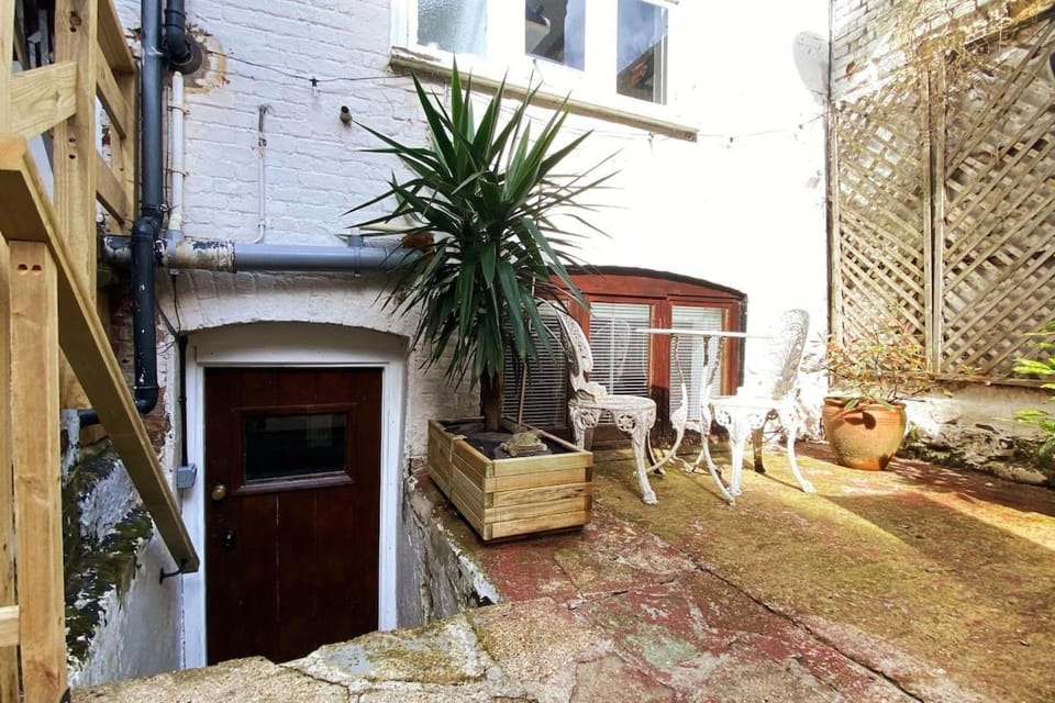 Gallery Garden Flat Apartment in Hastings