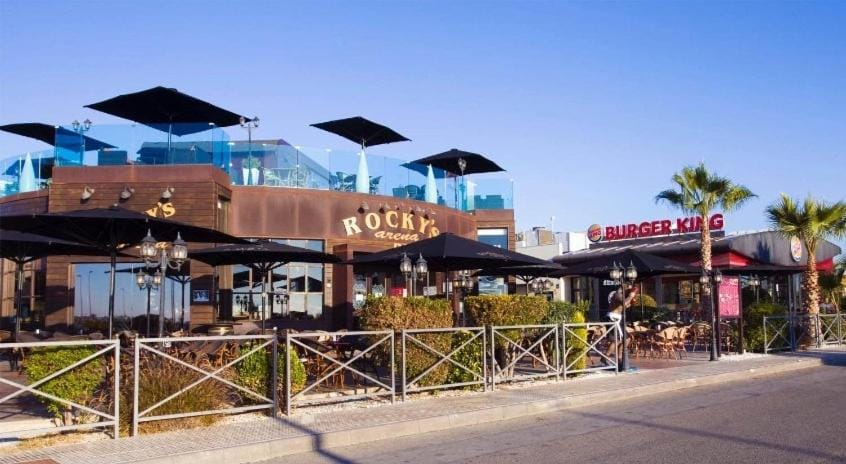 Restaurant/places to eat