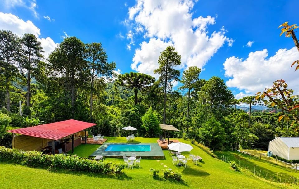 Pousada Chateau Bella Vista Farm Stay in Campos do Jordão