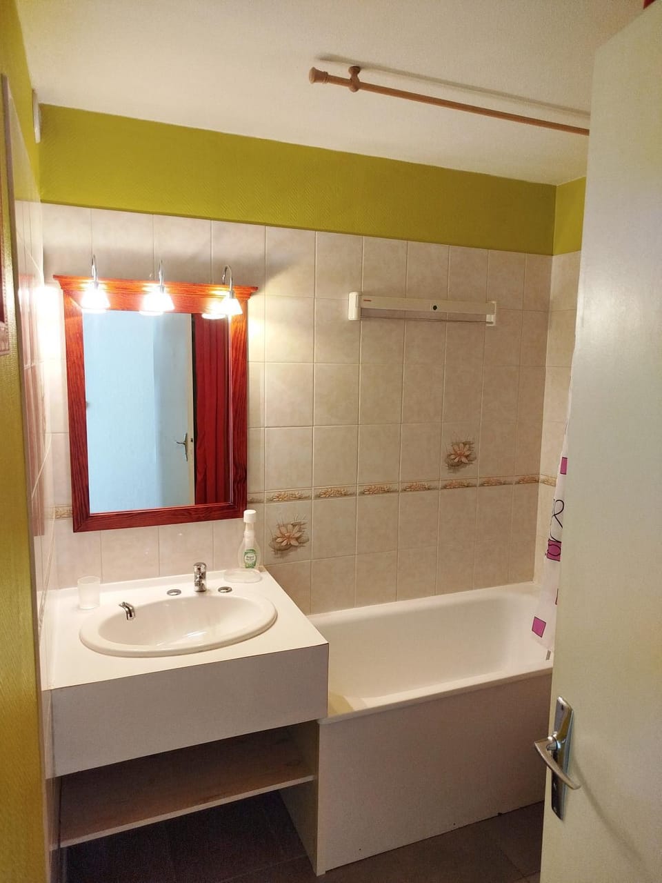 Bathroom, Bath