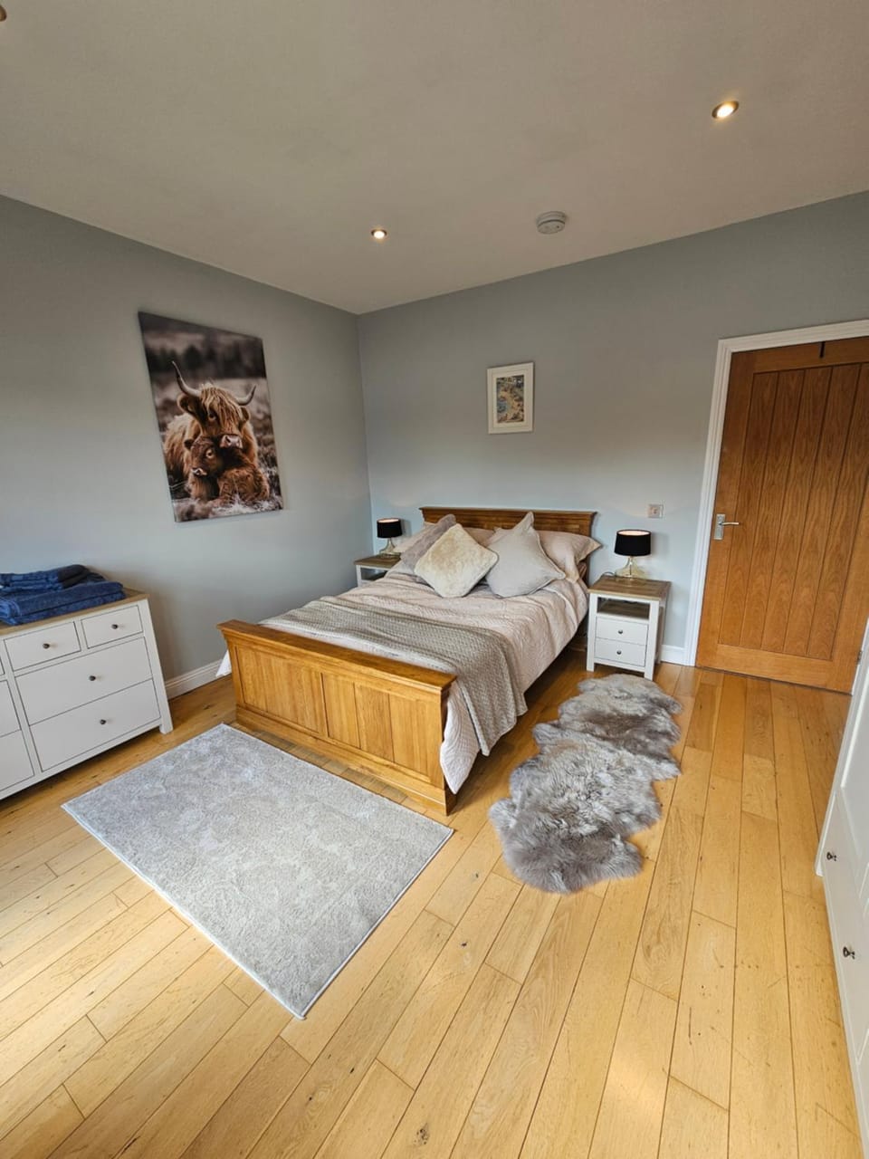 Lakefront Lodge with Hot Tub - Muscovy Lodge House in Mendip District