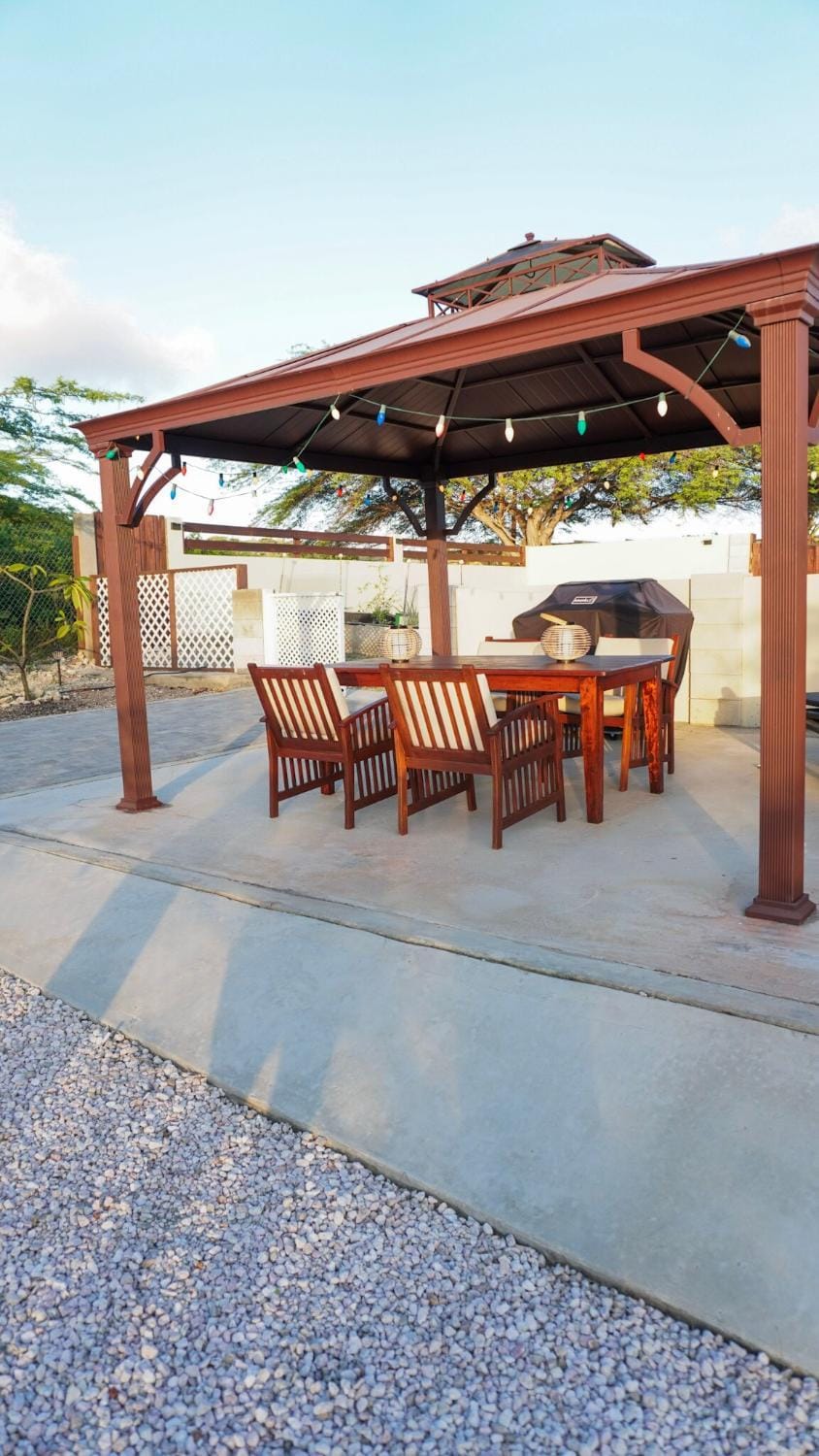BBQ facilities, Balcony/Terrace