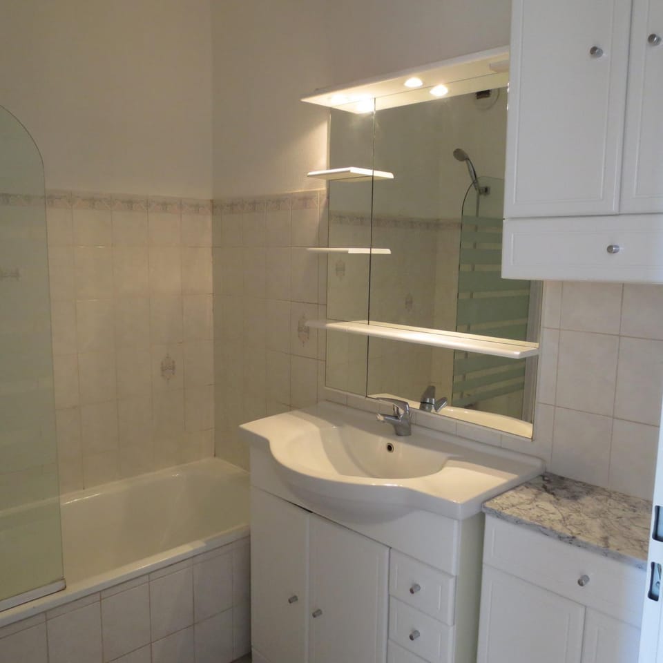 Shower, Bathroom, Bath