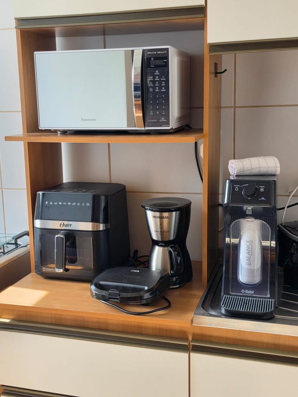 Coffee/tea facilities, Kitchen or kitchenette, microwave