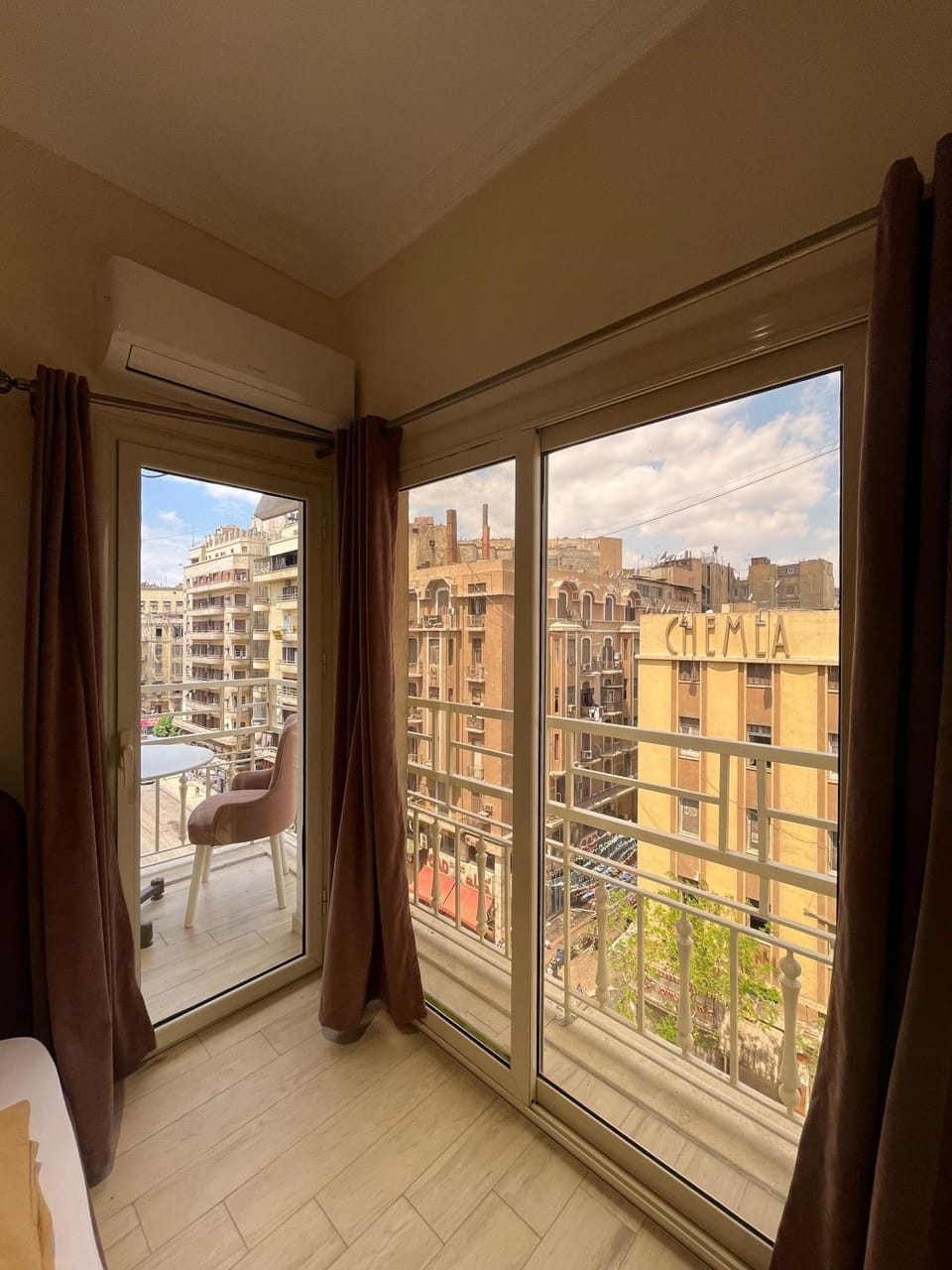 Bed, Day, Natural landscape, View (from property/room), Balcony/Terrace, Living room, Photo of the whole room, Seating area, Bedroom, Mountain view