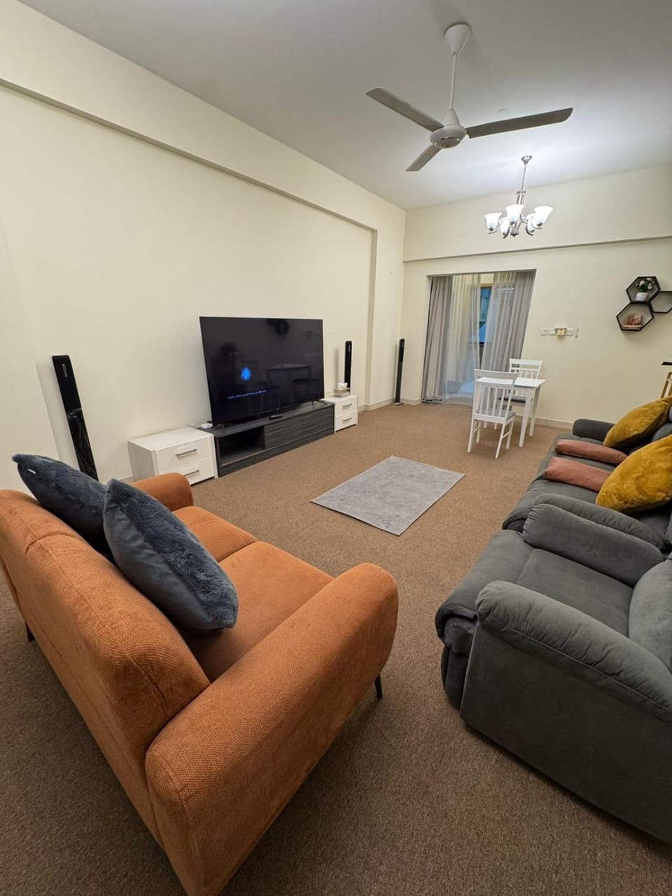 Communal lounge/ TV room, Living room