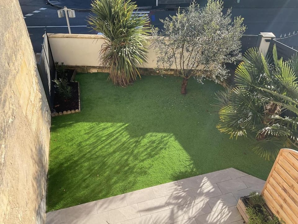 Logement cosy 70m2 avec jardin 900 m cure House in Jonzac
