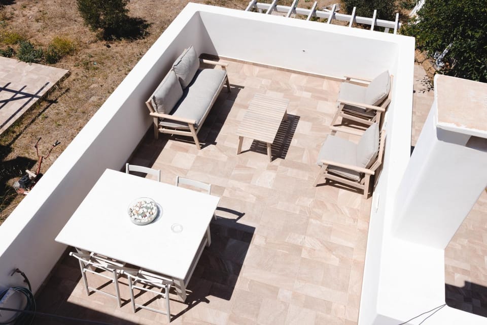 Patio, Day, View (from property/room), Balcony/Terrace, Living room, Seating area, Dining area, sunbed