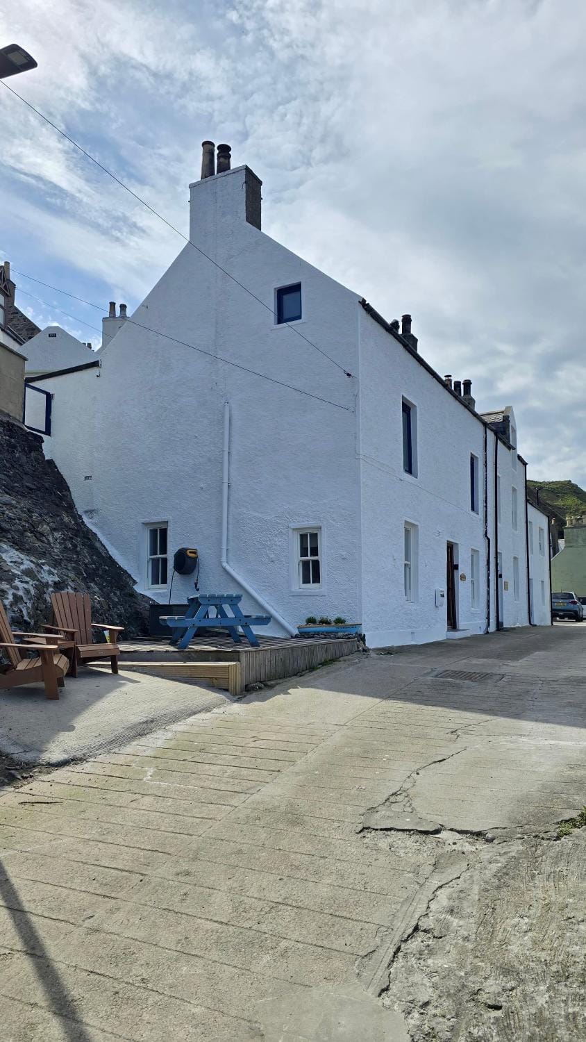 Property building, Seating area, Street view
