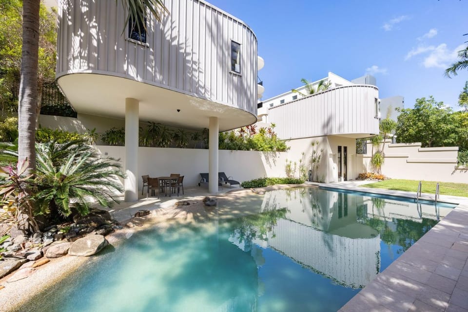 Property building, Pool view, Swimming pool