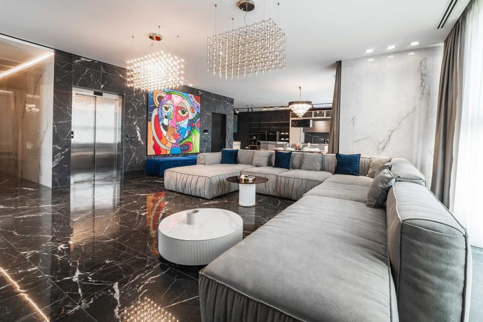 High-End Residences - Luxury Suites & Penthouse Apartment in Bucharest