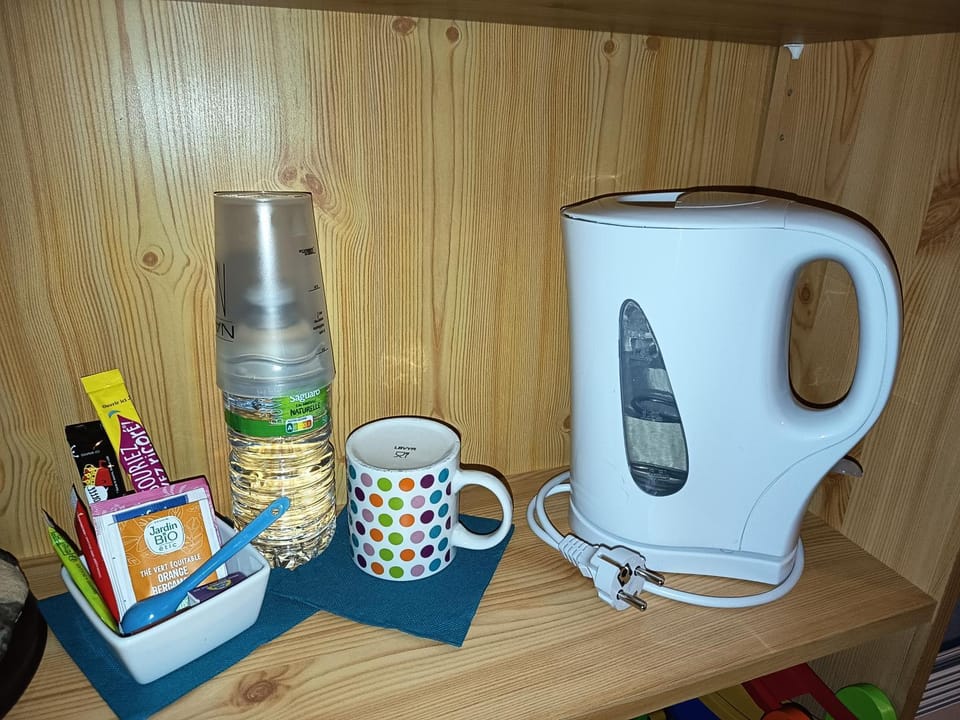 Coffee/tea facilities