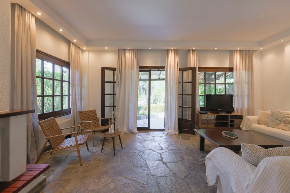 Vanilla Kriopigi by Luxlikehome House in Halkidiki