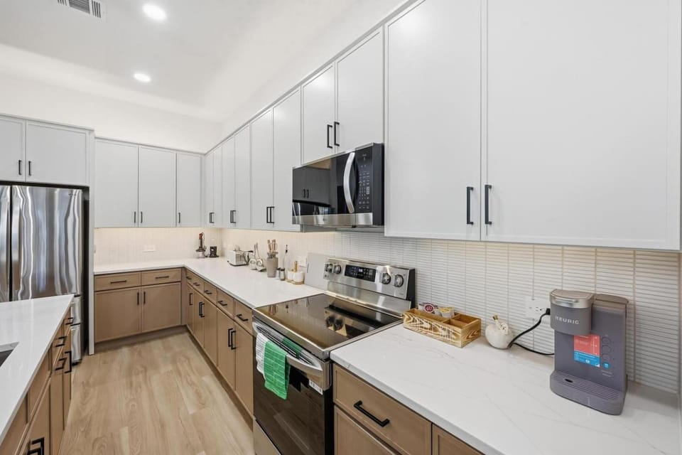 Coffee/tea facilities, Kitchen or kitchenette
