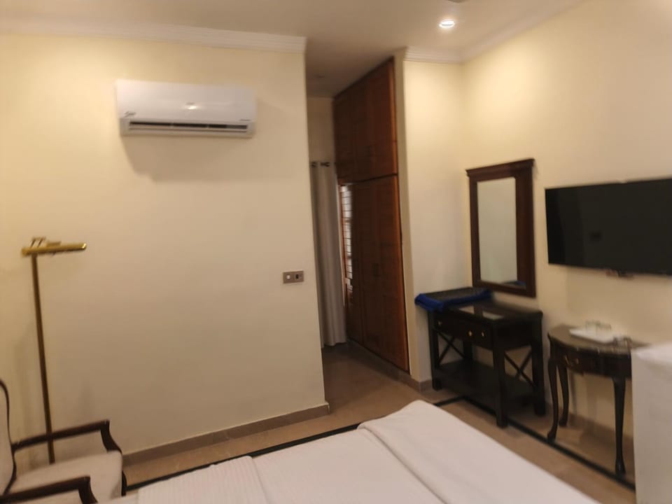 The Aristocrat Residency Bed and Breakfast in Islamabad Capital Territory