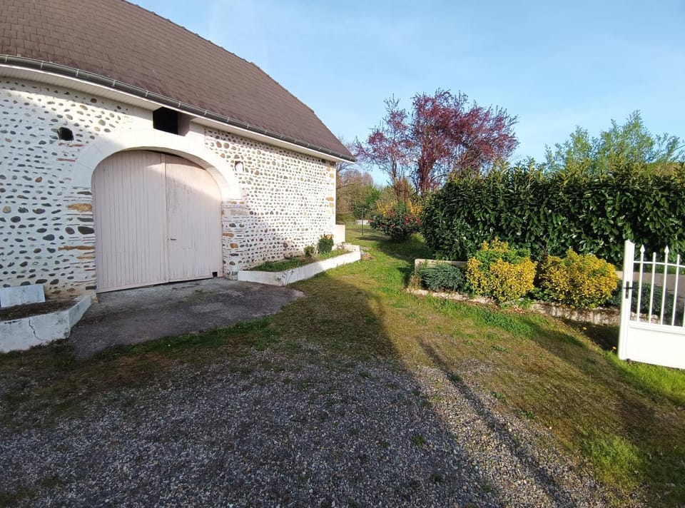 Maison Béarnaise lacq House in Nouvelle-Aquitaine