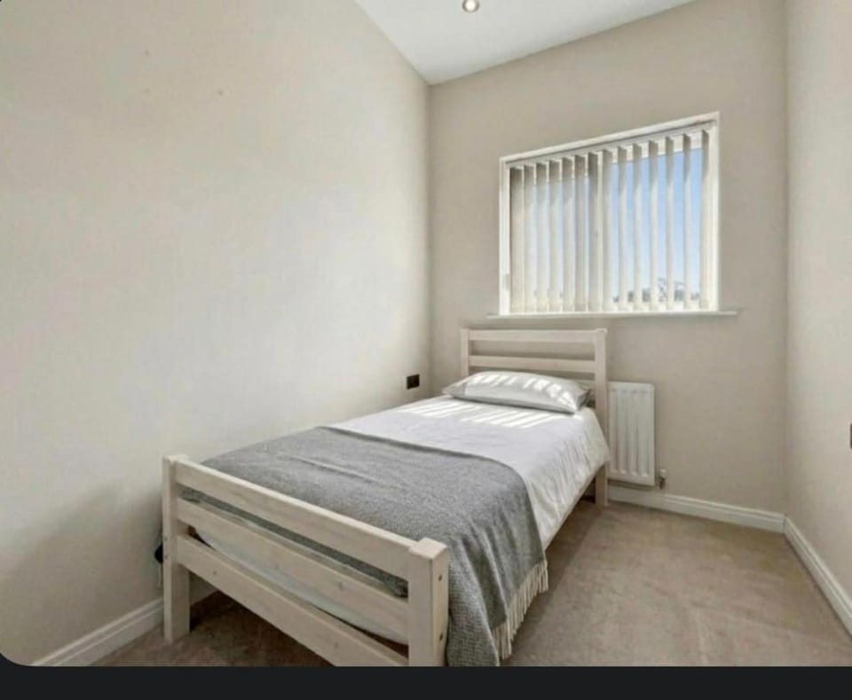 Golf Let House in Southport