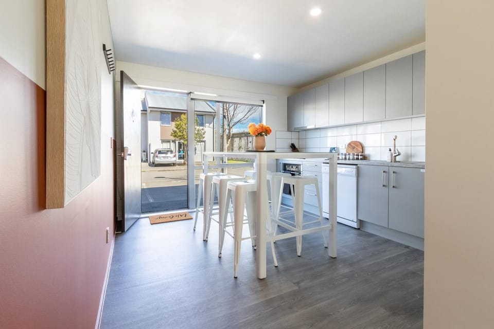 Dining area, dishwasher, oven, stove, kitchen