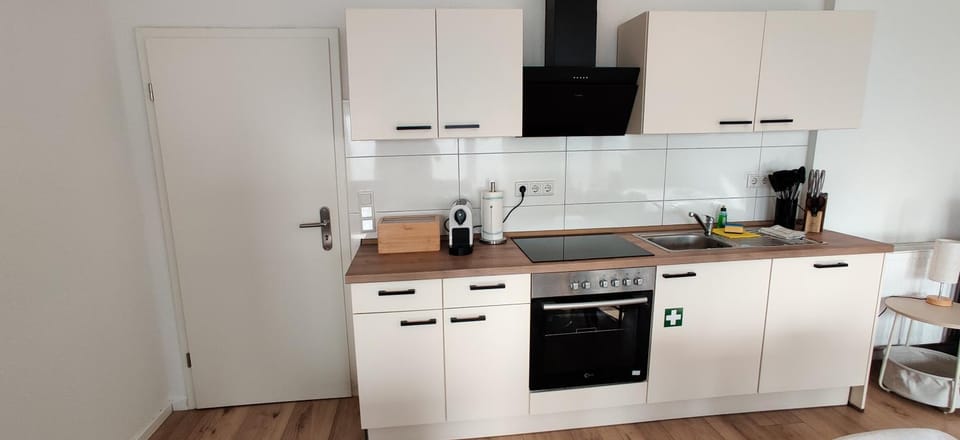 Kitchen or kitchenette, kitchen