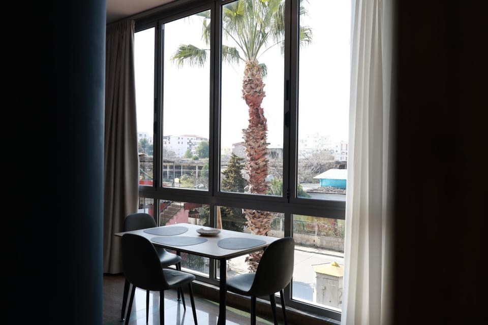 View (from property/room), Dining area, City view