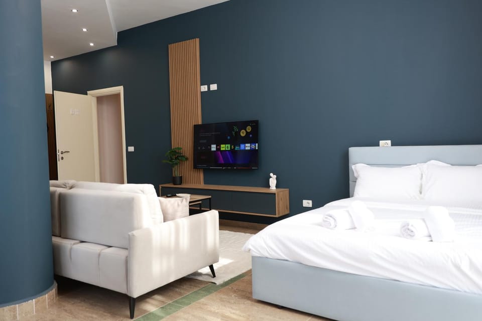 Bed, Living room