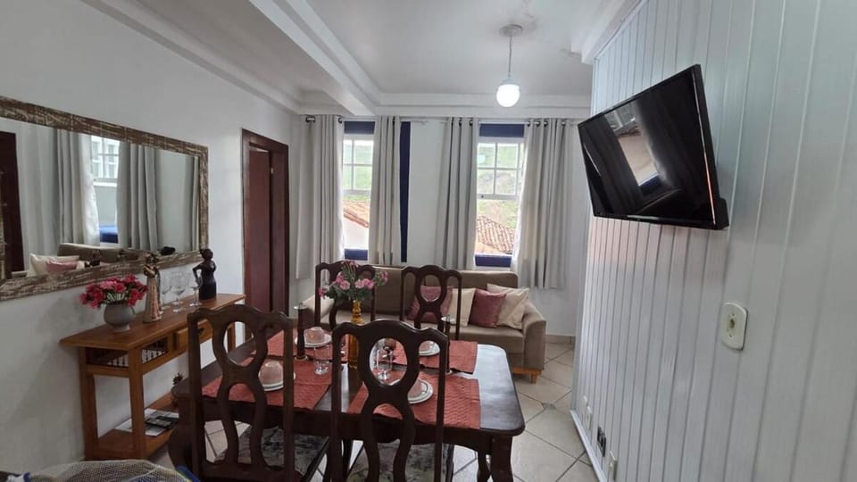 Communal lounge/ TV room, TV and multimedia, Living room, Seating area, Dining area, Evening entertainment