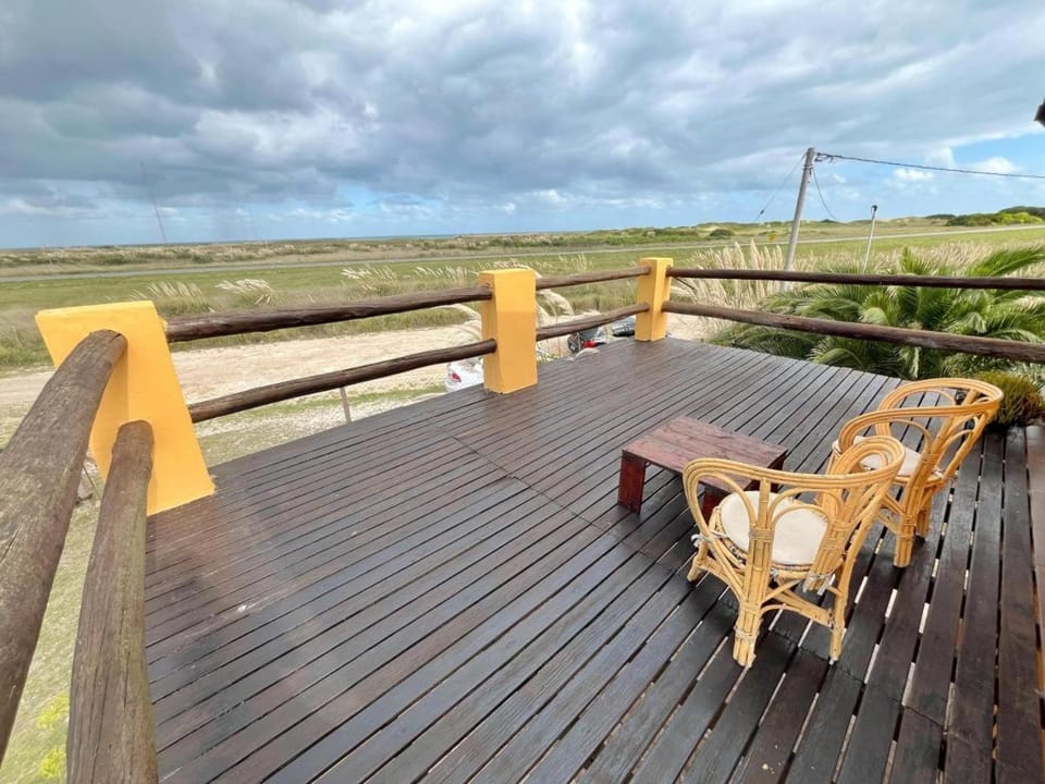 Tu Escape Perfecto Frente al Mar House in Buenos Aires Province