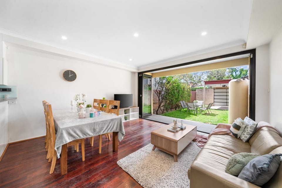 Stanmore Home Near Newtown Parking City Access House in Marrickville
