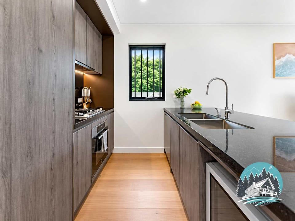 Chic 4-Level Family Home Chatswood Chase & Metro House in Sydney
